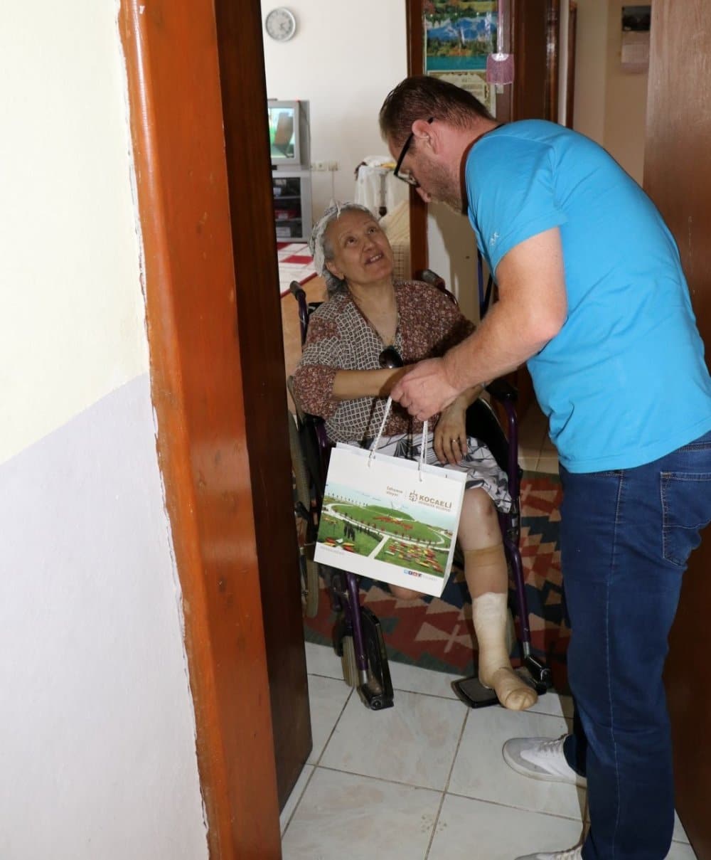 ‘Geniş Ailem’ bayramda da yalnız bırakmadı ‘Geniş Ailem’ bayramda da yalnız bırakmadı