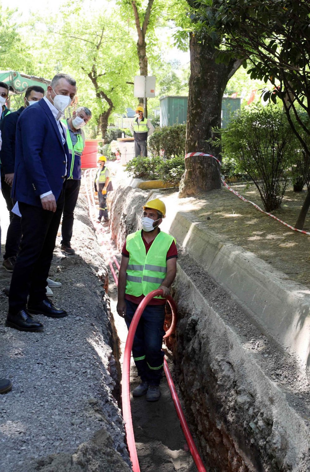 Büyükakın, Yürüyüş Yolu'ndaki çalışmaları inceledi! Büyükakın, Yürüyüş Yolu'ndaki çalışmaları inceledi!