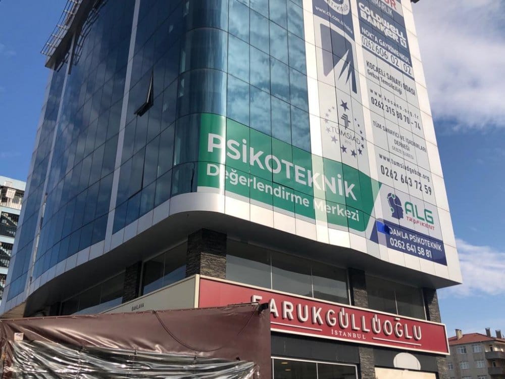 UlaşımPark’ın şoförleri Türk Bayrağı tişörtleriyle UlaşımPark’ın şoförleri Türk Bayrağı tişörtleriyle
