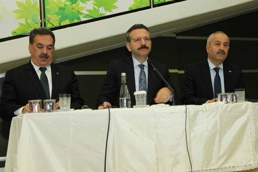 Gebzeli muhtarlar, Vali Aksoy’a taleplerini anlattı Gebzeli muhtarlar, Vali Aksoy’a taleplerini anlattı