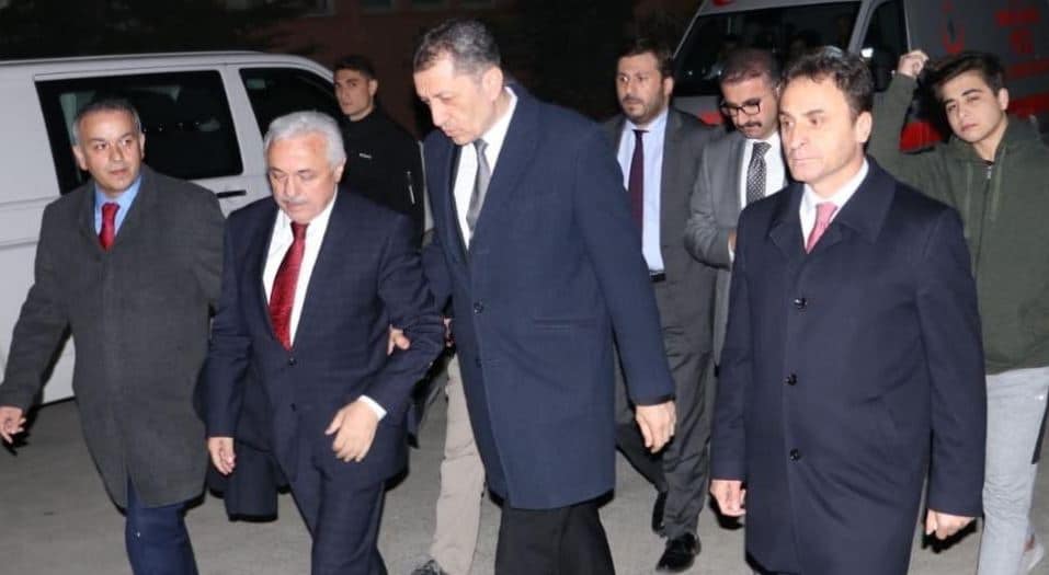Milli Eğitim Bakanı taziye ziyareti için Gebze'de Milli Eğitim Bakanı taziye ziyareti için Gebze'de