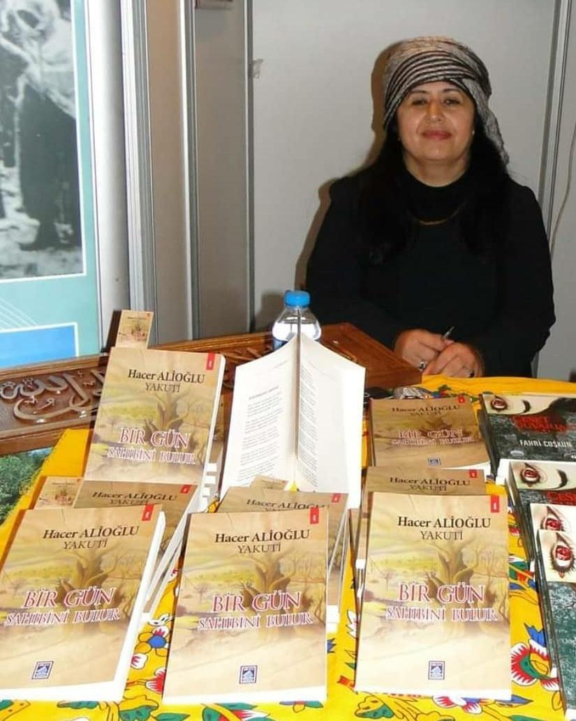 ‘’Kadın yazarlarımızın vazgeçmemesi için onları yüreklendiriyoruz’’ ‘’Kadın yazarlarımızın vazgeçmemesi için onları yüreklendiriyoruz’’