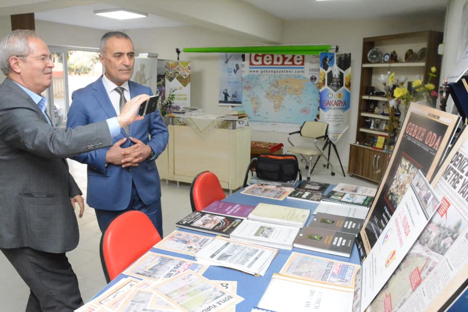 İKTAV Kütüphanemize Önemli Ziyaret İKTAV Kütüphanemize Önemli Ziyaret
