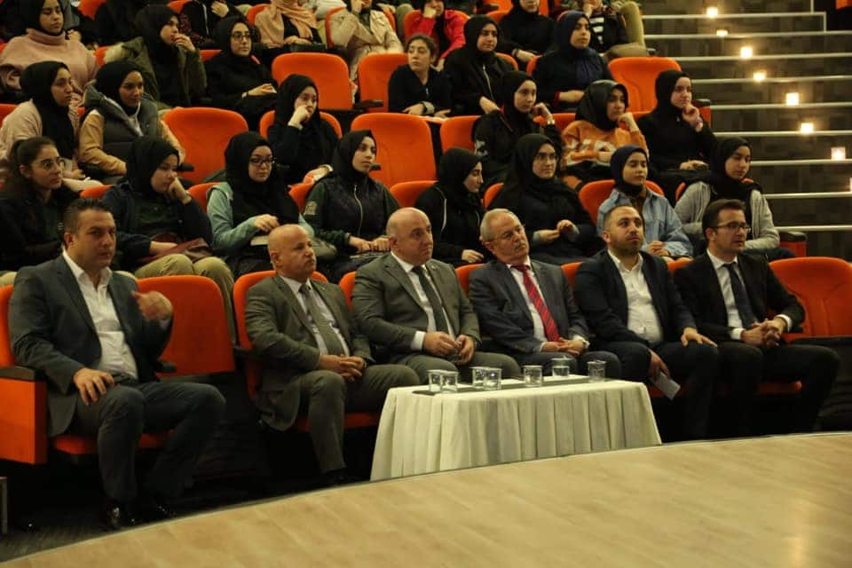 Farabi Belgesel Gösterimine Büyük İlgi