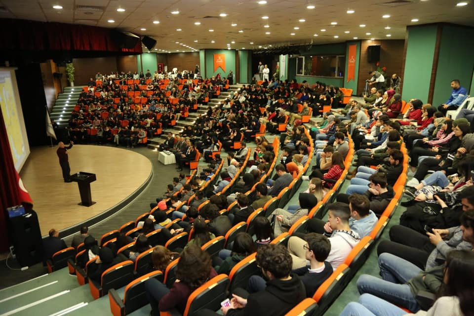Farabi Belgesel Gösterimine Büyük İlgi