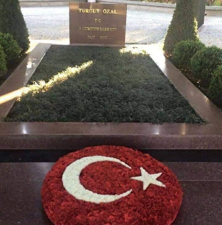 Vefat Yıl Dönümünde Özal’ı Rahmet ve Saygı ile Anıyorum Vefat Yıl Dönümünde Özal’ı Rahmet ve Saygı ile Anıyorum