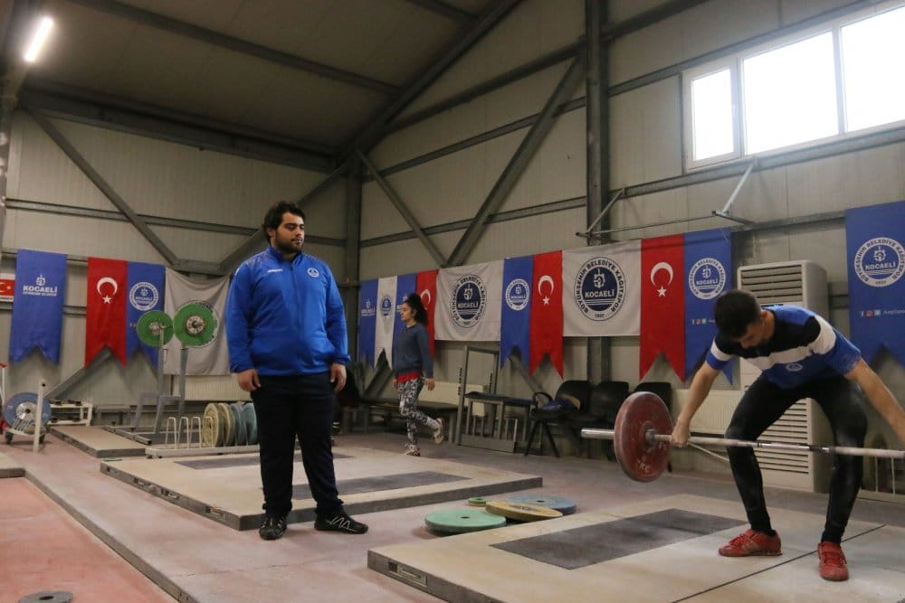 Hedefimiz Olimpiyat Sporcusu Yetiştirmek Hedefimiz Olimpiyat Sporcusu Yetiştirmek
