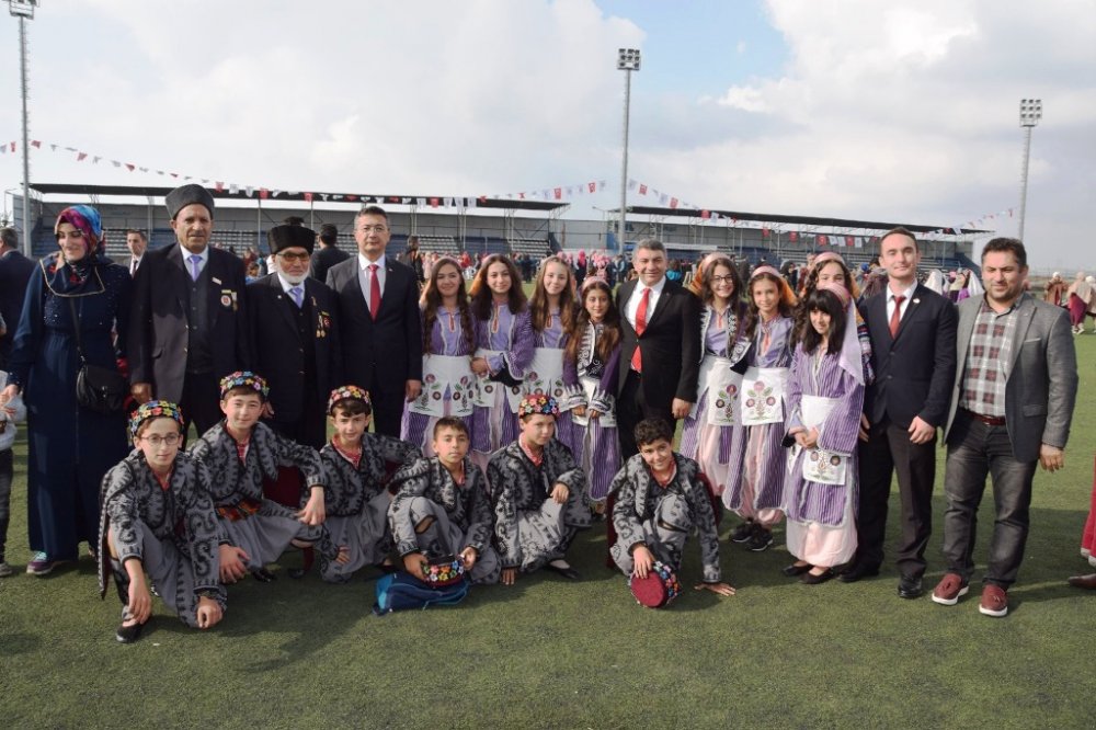 Dilovası’nda Cumhuriyet Coşkusu Dilovası’nda Cumhuriyet Coşkusu
