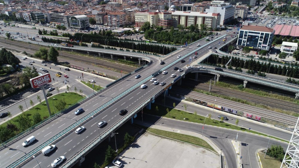 Kentte bakım çalışmaları devam ediyor! Kentte bakım çalışmaları devam ediyor!
