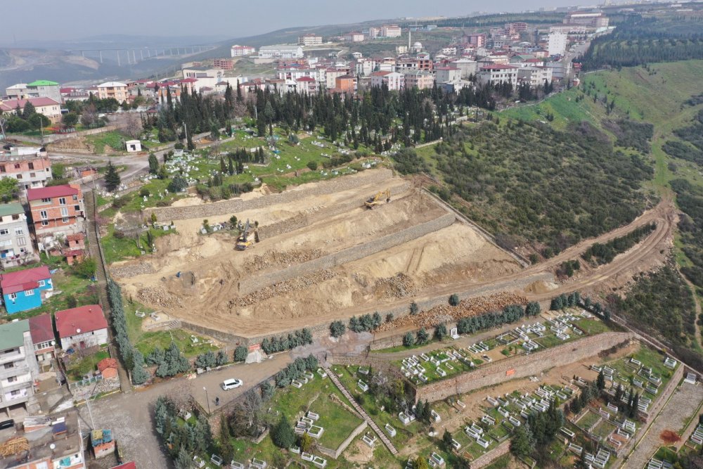 Mezarlıklardaki çalışmalar tamamlanıyor Mezarlıklardaki çalışmalar tamamlanıyor