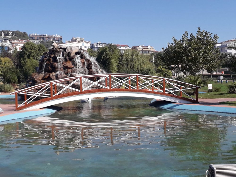 106 parkta yenileme çalışması 106 parkta yenileme çalışması