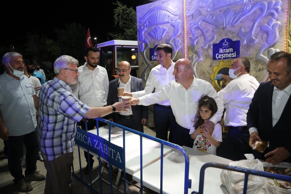Darıca 15 Temmuz’da tek yürek oldu Darıca 15 Temmuz’da tek yürek oldu