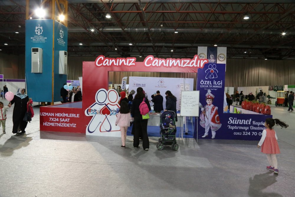 Çocukların dişleri sapa sağlam Çocukların dişleri sapa sağlam