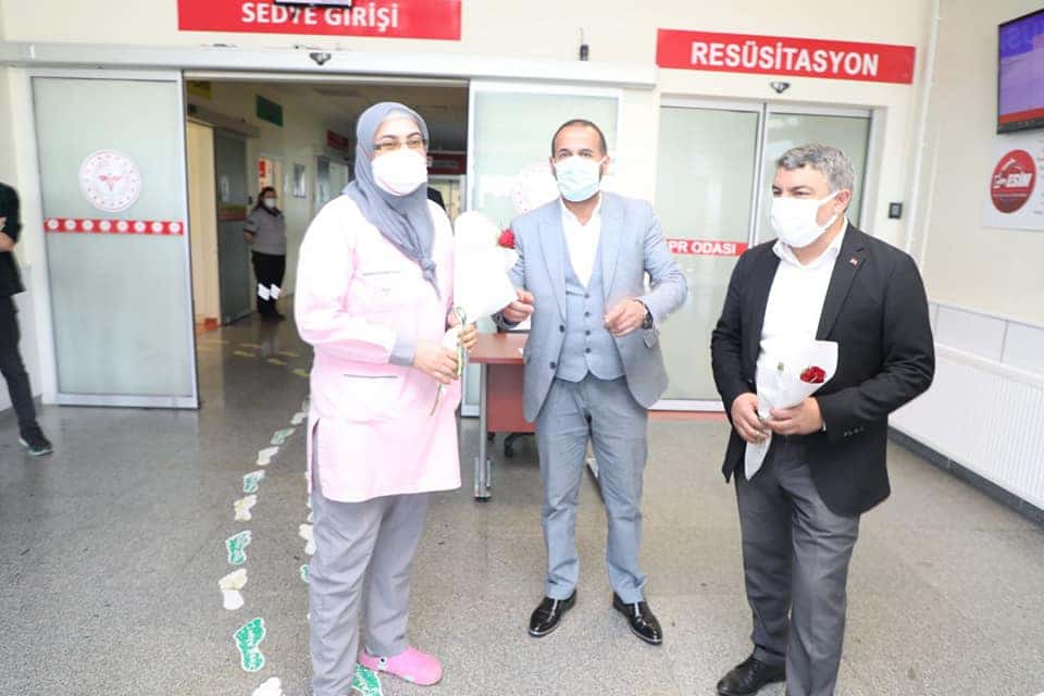 Şayir’den sağlıkçılara bayram ziyareti