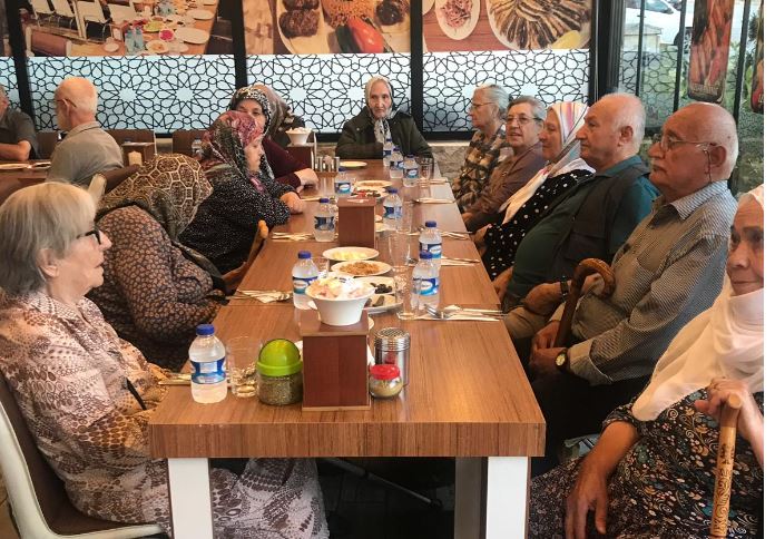 Osmanoğlu, huzurevini ağırladı Osmanoğlu, huzurevini ağırladı