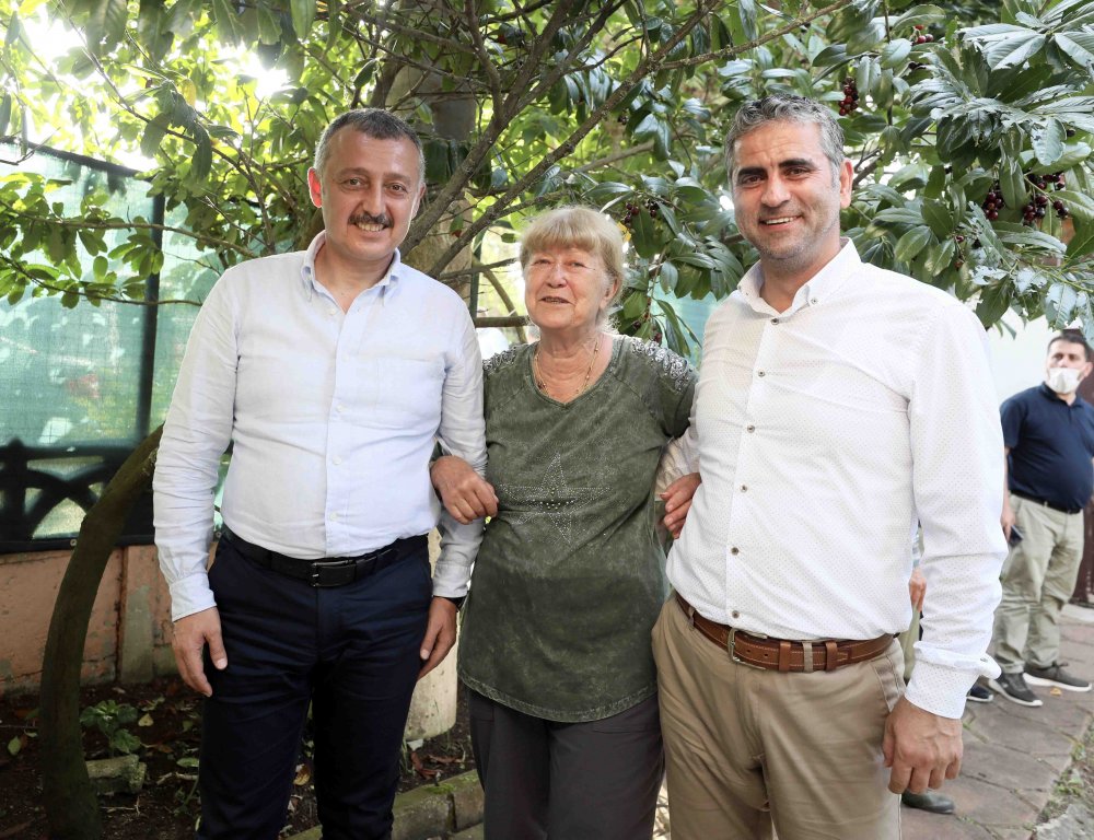 Büyükakın, “Aziz şehitlerimize çok şey borçluyuz” Büyükakın, “Aziz şehitlerimize çok şey borçluyuz”