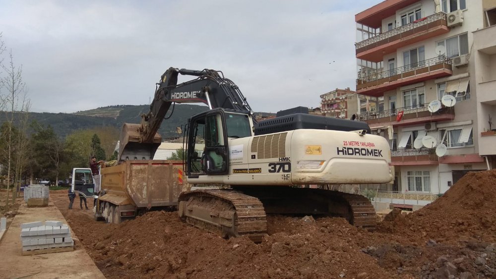 Hereke sahili yolu yapımına başlandı