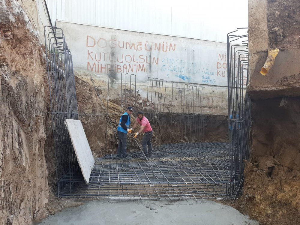 Gebze’de dere ıslahı ve altyapı çalışmaları yapılıyor! Gebze’de dere ıslahı ve altyapı çalışmaları yapılıyor!