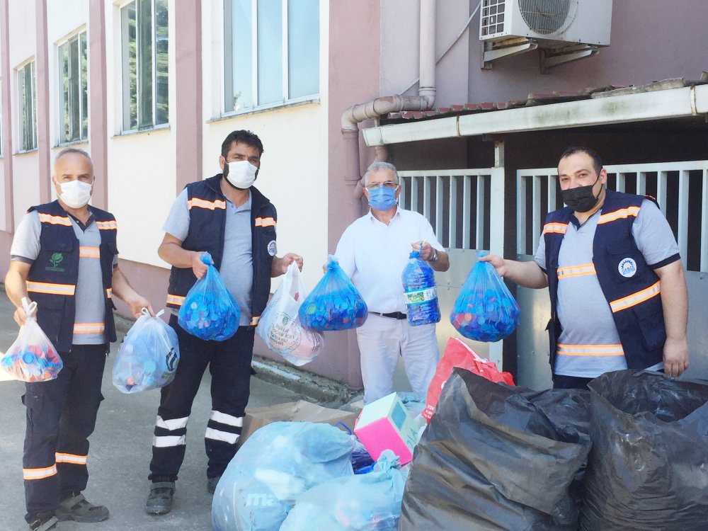 Gebze Kroman Çelik öğrencileri umut oluyor Gebze Kroman Çelik öğrencileri umut oluyor