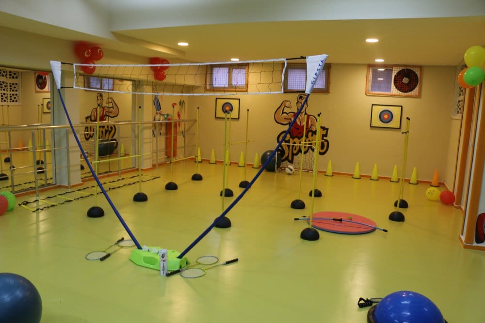 Rotary’den özel öğrencilere spor salonu! Rotary’den özel öğrencilere spor salonu!