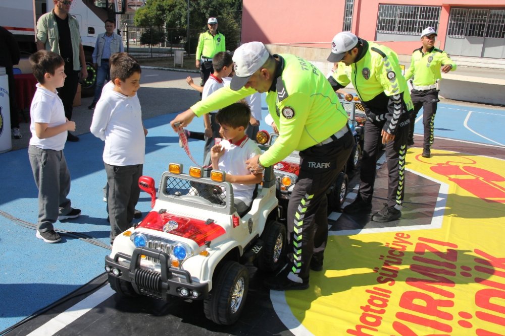 Mobil Eğitim Tırı Kocaeli'de