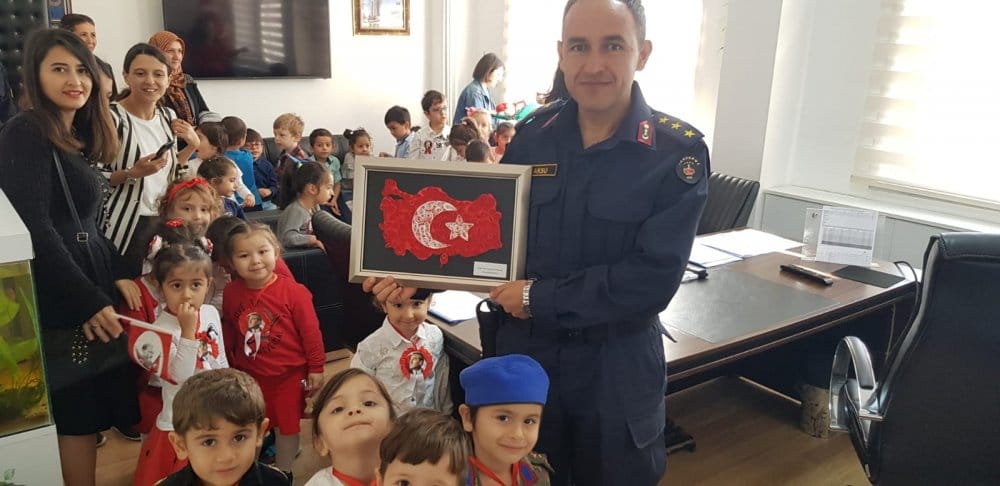 Miniklerden anlamlı destek! Miniklerden anlamlı destek!