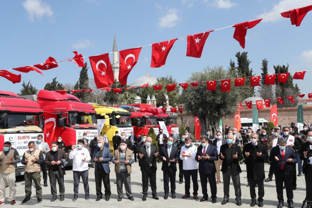 Suriye’ye yardım eli Gebze’den dualarla yola çıktı