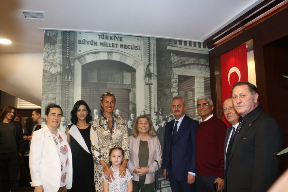 Şahane sergi açıldı Şahane sergi açıldı