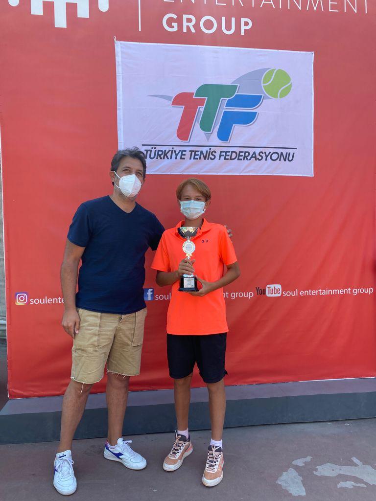 Gebze Tenis Kulübü’nden ‘Milli Takım’a! Gebze Tenis Kulübü’nden ‘Milli Takım’a!