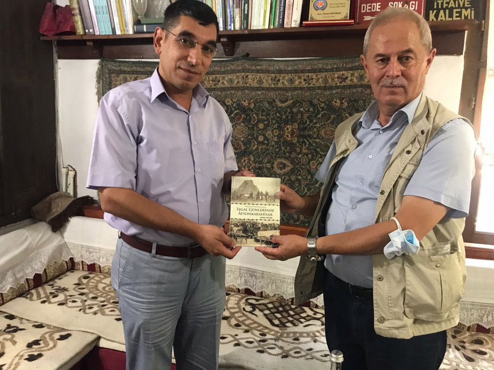 Belgesel Tadında Vali Gökmen Çiçek ile Afyon Tarihi Üzerine Belgesel Söyleşi Belgesel Tadında Vali Gökmen Çiçek ile Afyon Tarihi Üzerine Belgesel Söyleşi