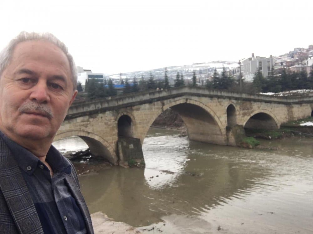 Devlet, 500 Yıllık Dilovası Mimar Sinan Köprüsü'ne Sahip Çıkmalı