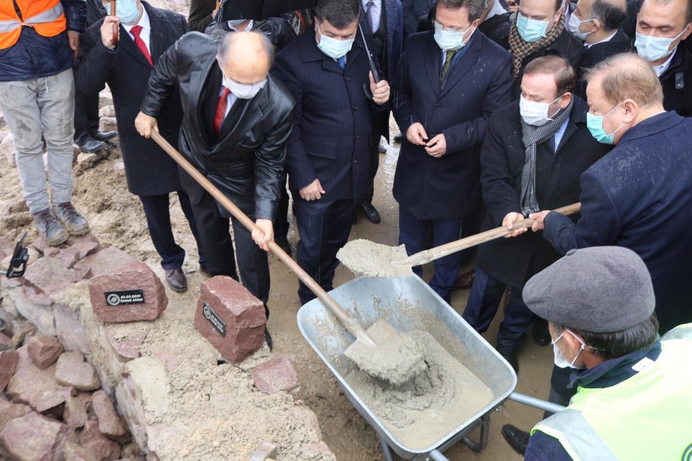100 Yıl Sonra Gelen Vefa