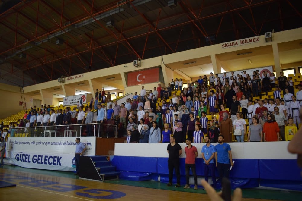 Spor karnesi yıldızlarla dolu