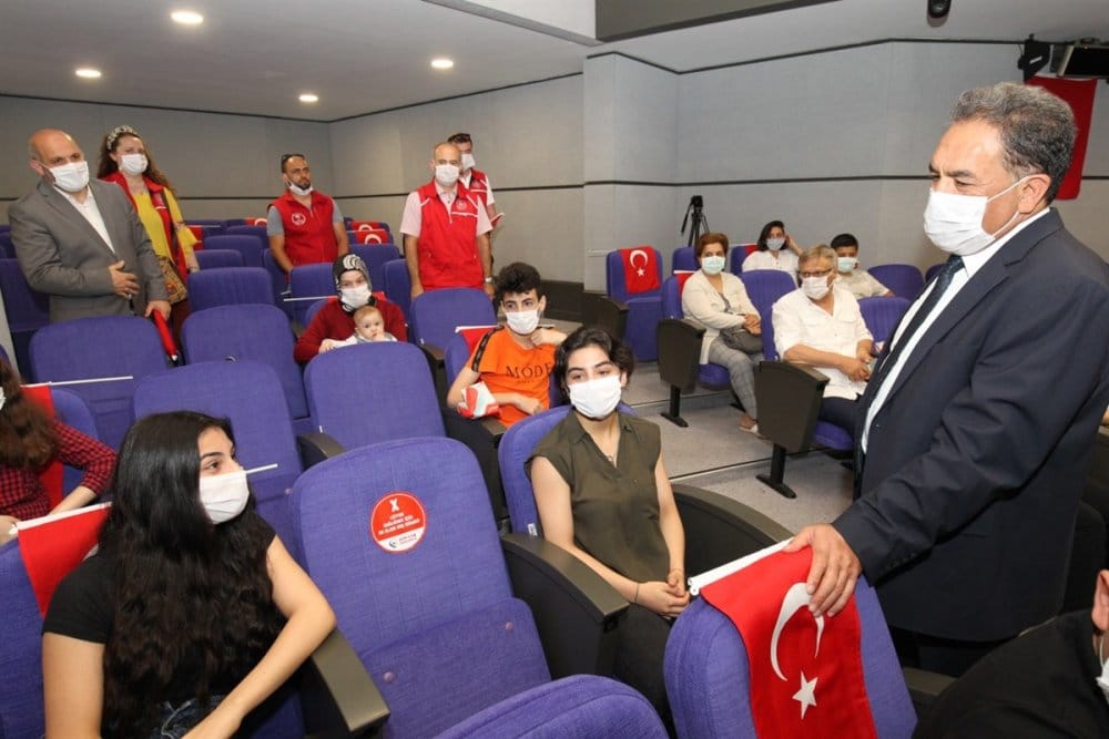 Şehit ve gazi çocuklarıyla buluştular