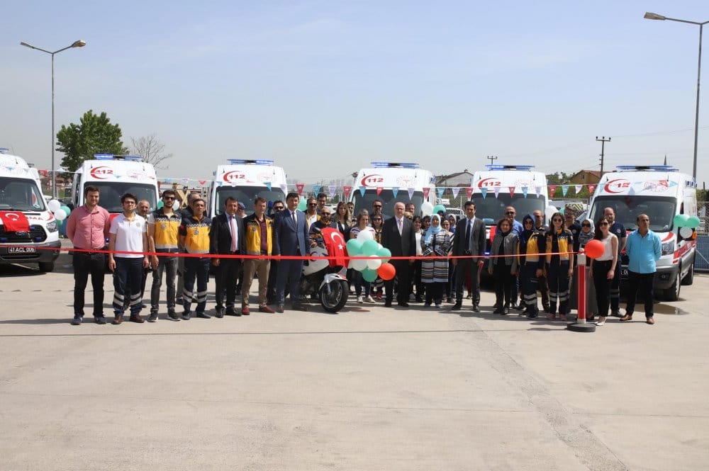Yeni ambulanslar hizmete girdi Yeni ambulanslar hizmete girdi
