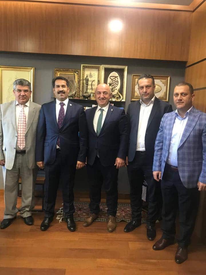 Bıyık’tan ‘vekil’ turu Bıyık’tan ‘vekil’ turu