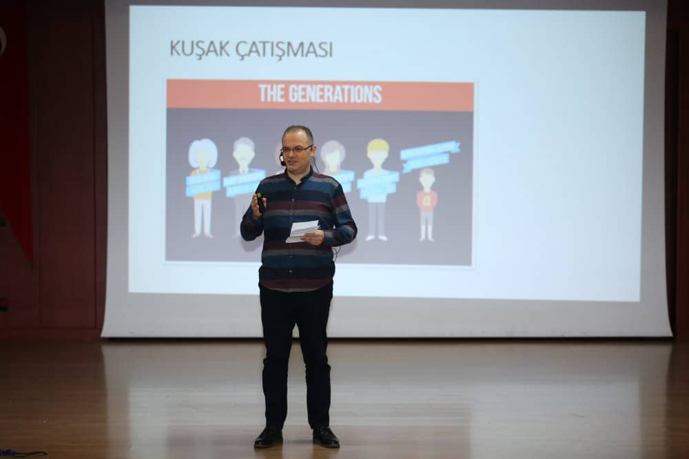Çayırovalı çocuklara güvenli interneti anlattı! Çayırovalı çocuklara güvenli interneti anlattı!