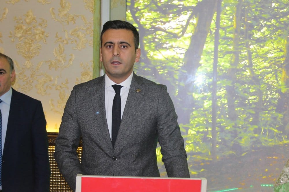 Muhalifler imza topluyor!
