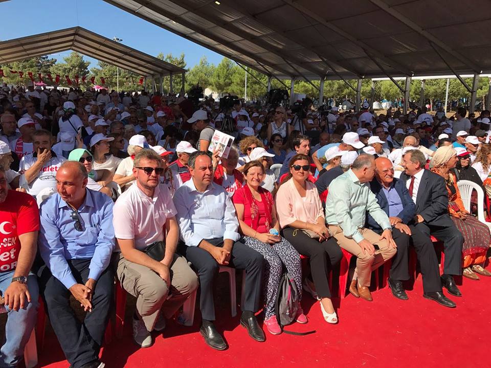 Herkese hitap eden bir kurultay! Herkese hitap eden bir kurultay!