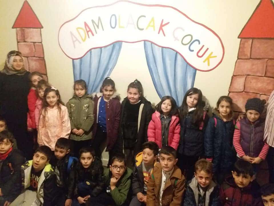 Dede Korkut öğrencileri Manço müzesinde! Dede Korkut öğrencileri Manço müzesinde!