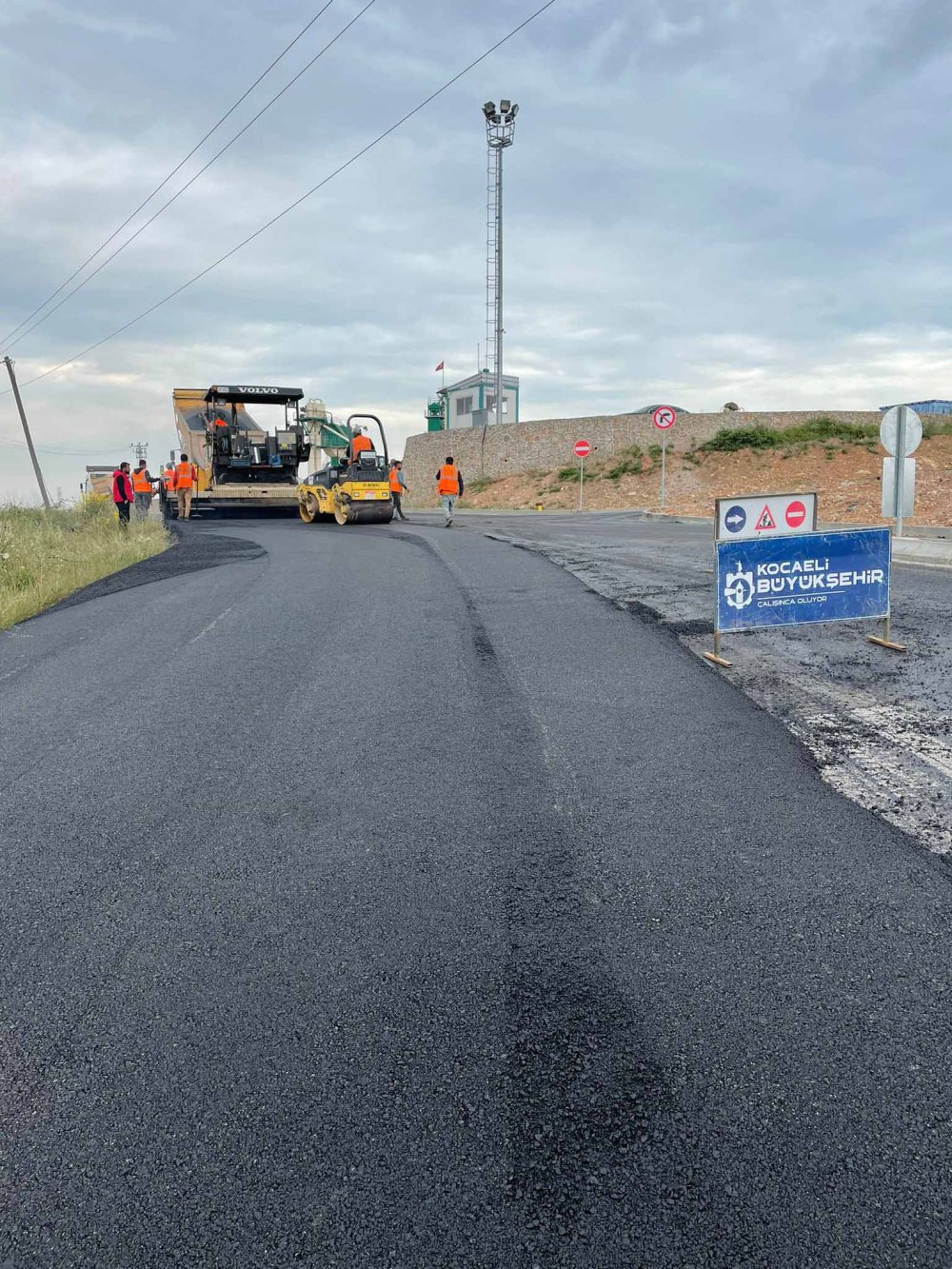 Gebze Tavşanlı’da yol konforu arttırılıyor