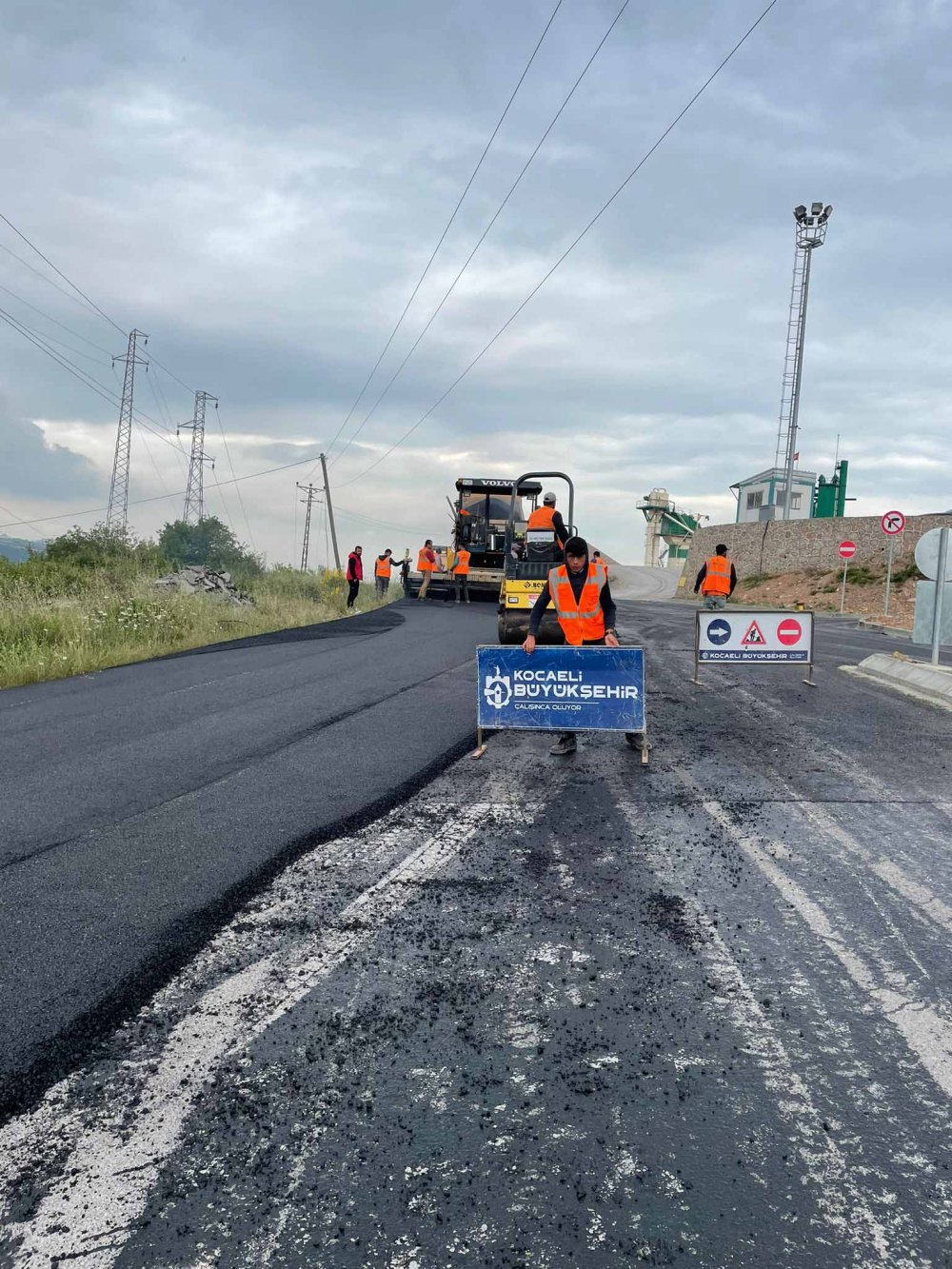 Gebze Tavşanlı’da yol konforu arttırılıyor