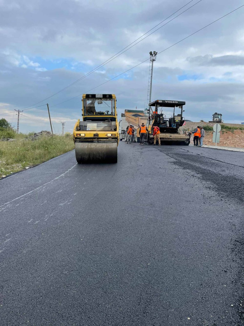 Gebze Tavşanlı’da yol konforu arttırılıyor