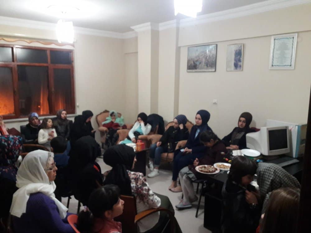 Çayırova MHP Türkeş için Kur’an okuttu Çayırova MHP Türkeş için Kur’an okuttu