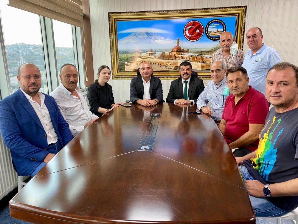 Tarhan, sorunları dinledi!