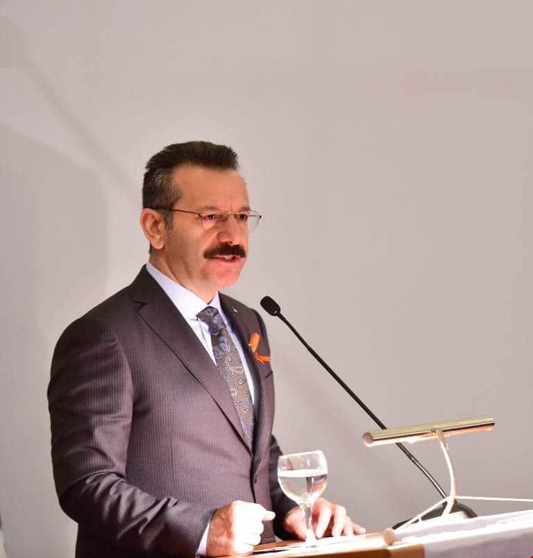 Kadına şiddet, insanlığa ihanet!