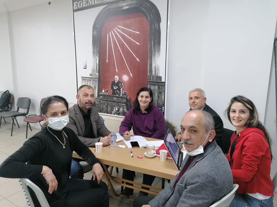 CHP GEBZE’DEN ÜYELERE TEMEL SİYASİ EĞİTİMİ
