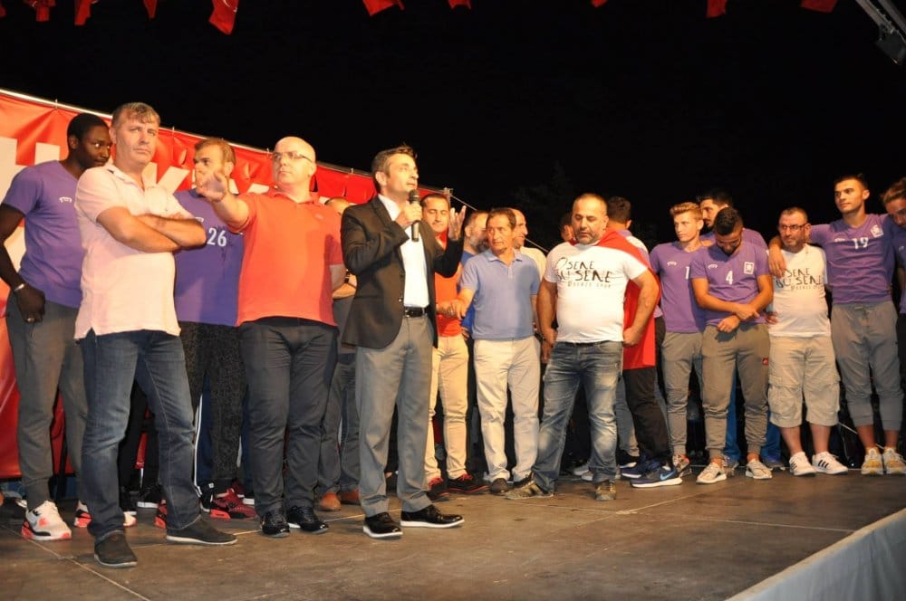 Biz birlikte güzeliz Biz birlikte güzeliz