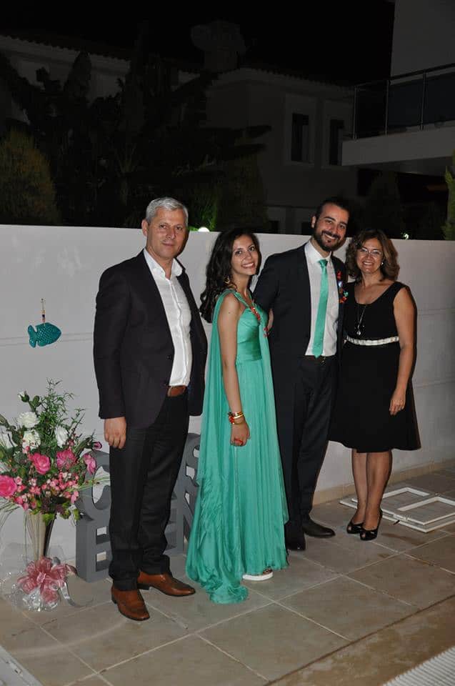 Eren ve Cansu ilk adımı attı! Eren ve Cansu ilk adımı attı!