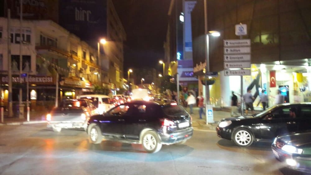 Gebze bölgesi sokağa döküldü! Gebze bölgesi sokağa döküldü!